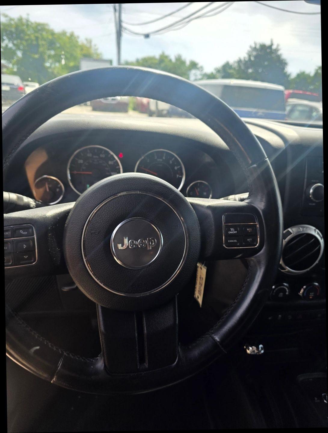 Jeep Wrangler Unlimited Sahara 4WD 2015