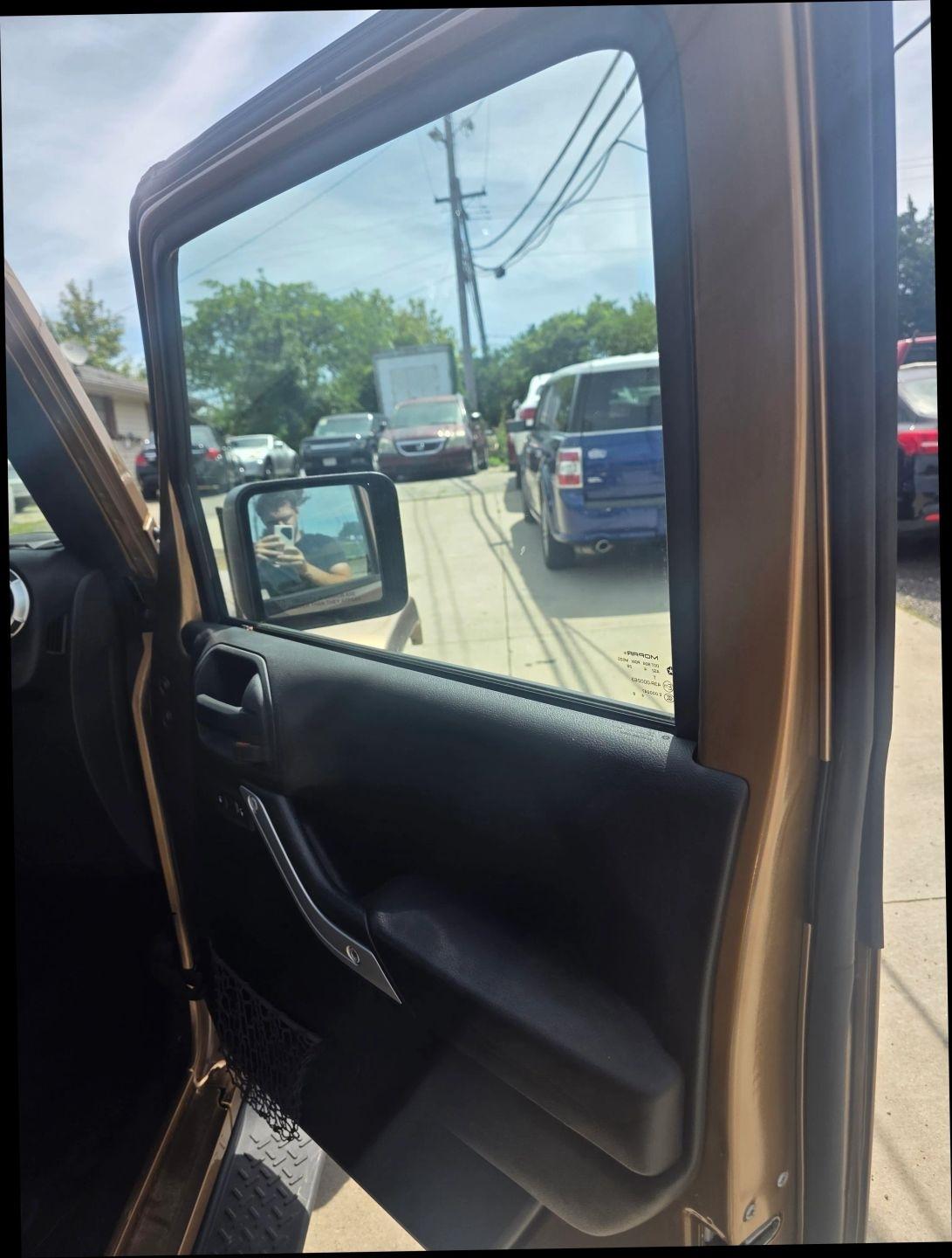 Jeep Wrangler Unlimited Sahara 4WD 2015