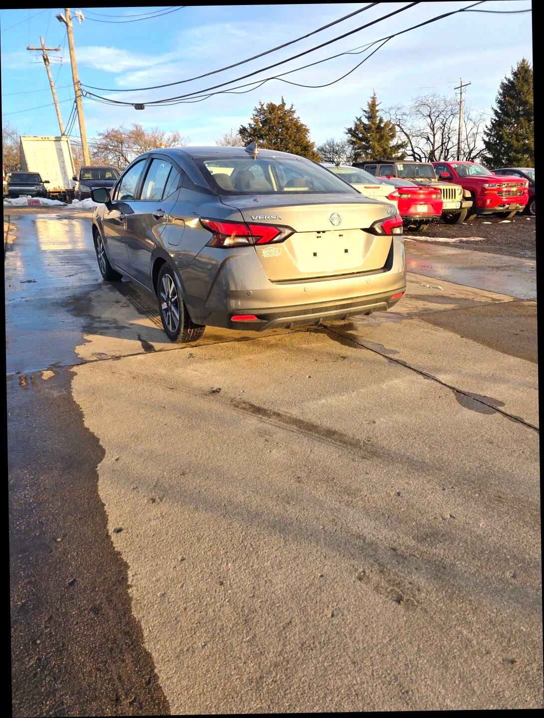 Nissan Versa SV 2021