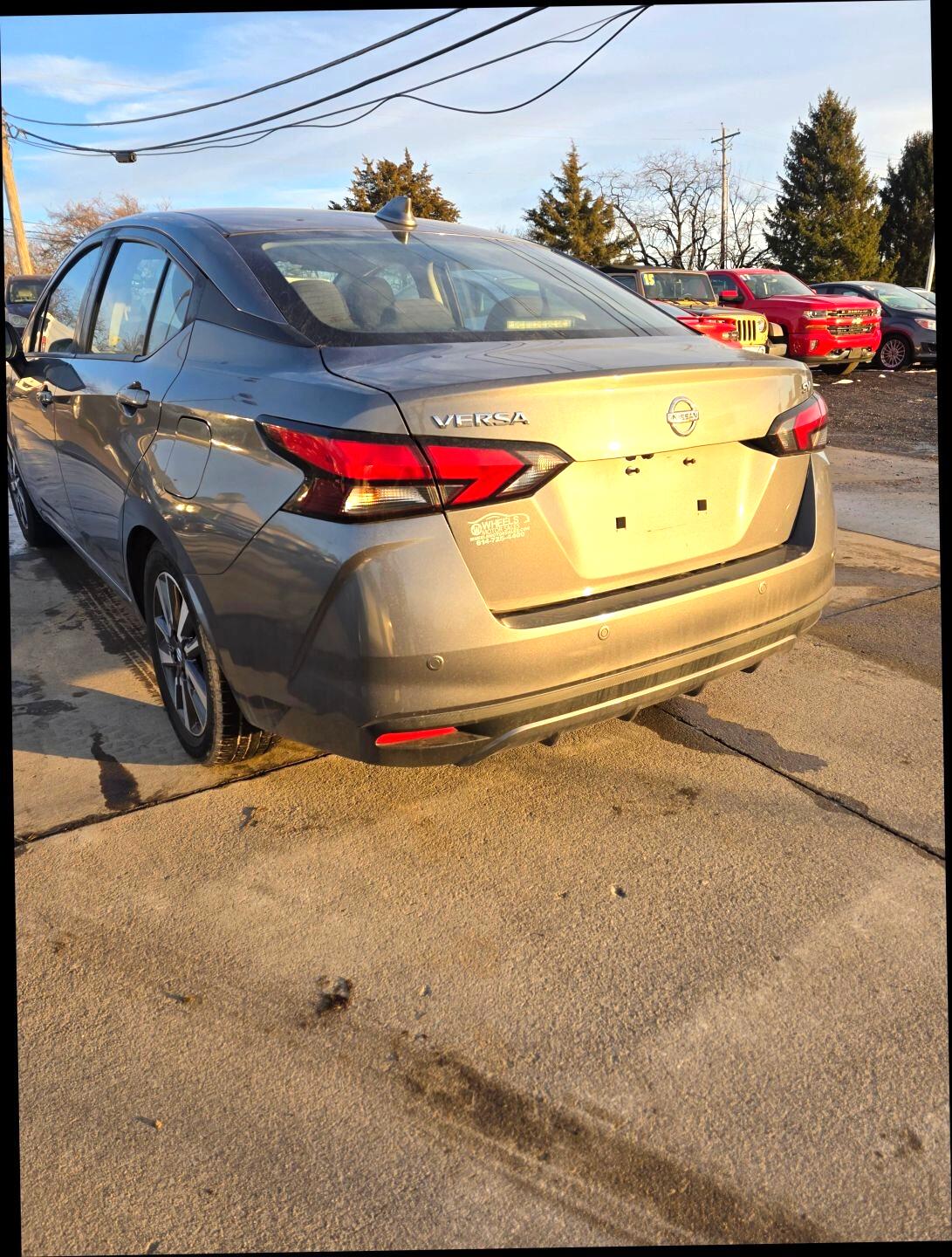 Nissan Versa SV 2021