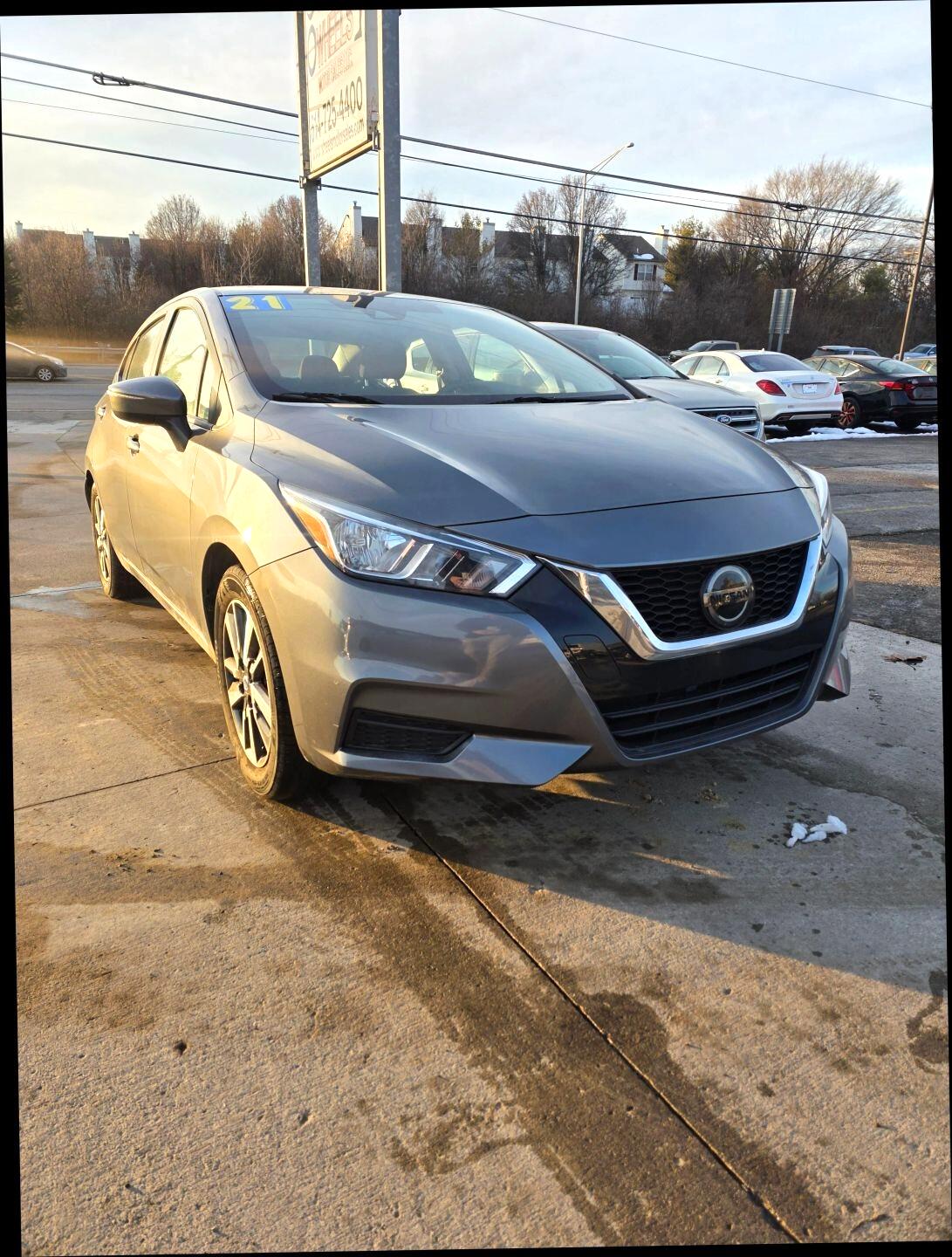 Nissan Versa SV 2021