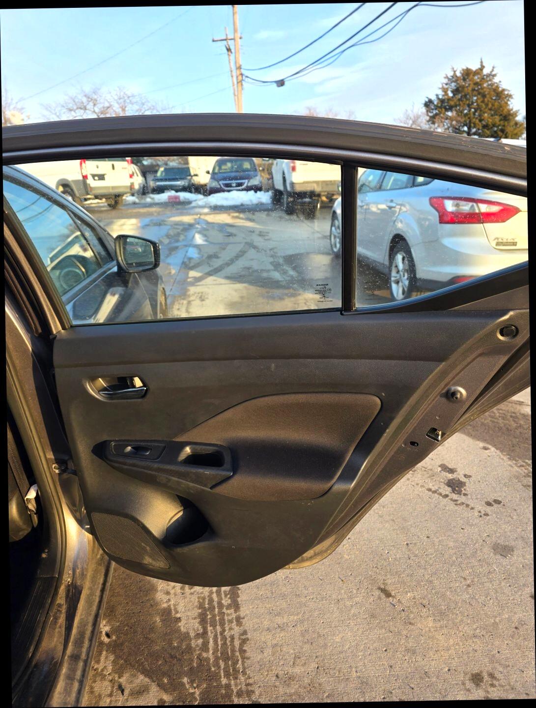 Nissan Versa SV 2021