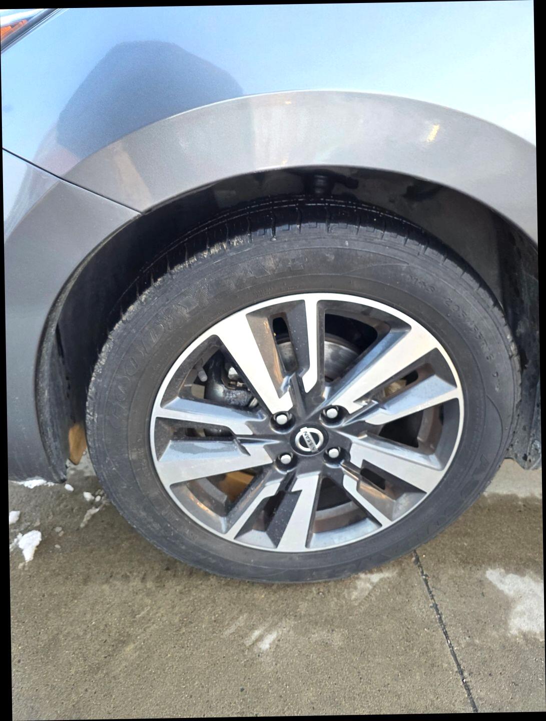 Nissan Versa SV 2021