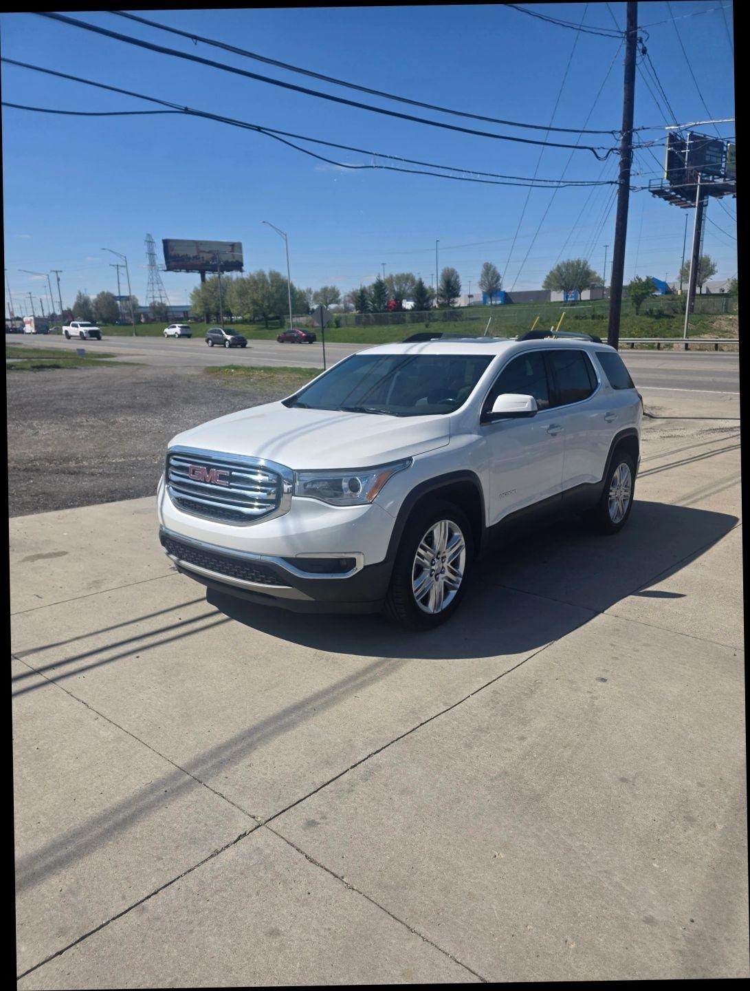 GMC Acadia SLT-1 FWD 2019