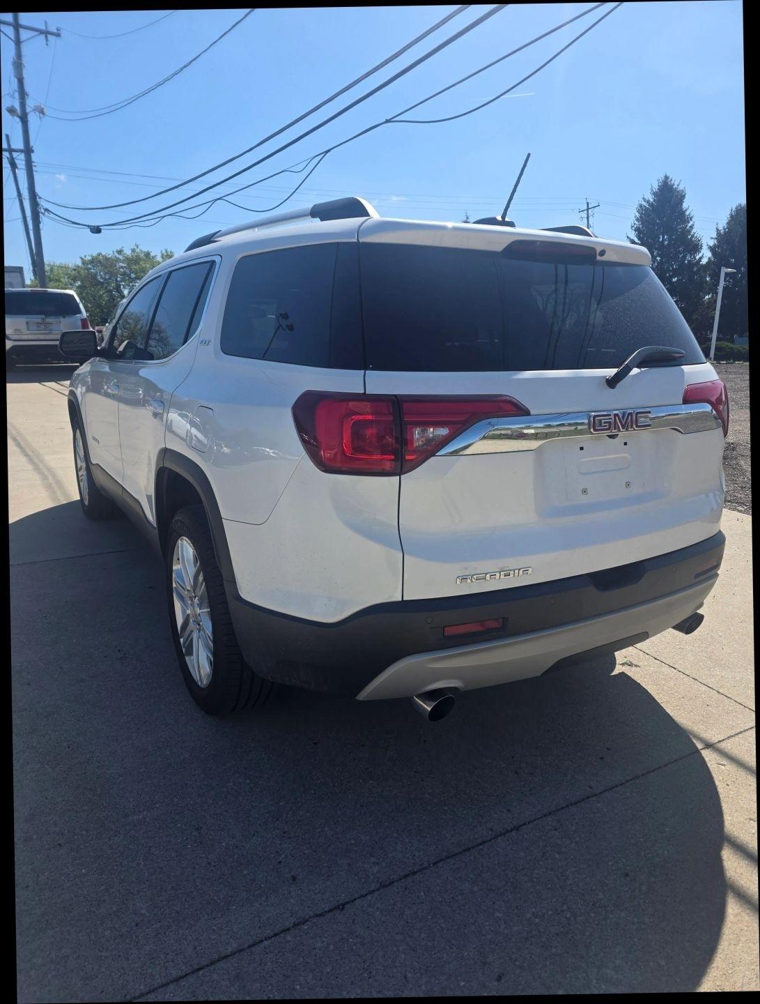GMC Acadia SLT-1 FWD 2019