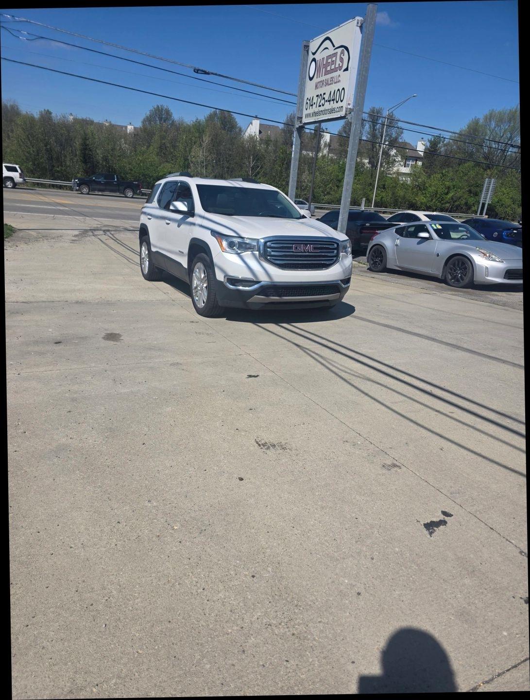 GMC Acadia SLT-1 FWD 2019