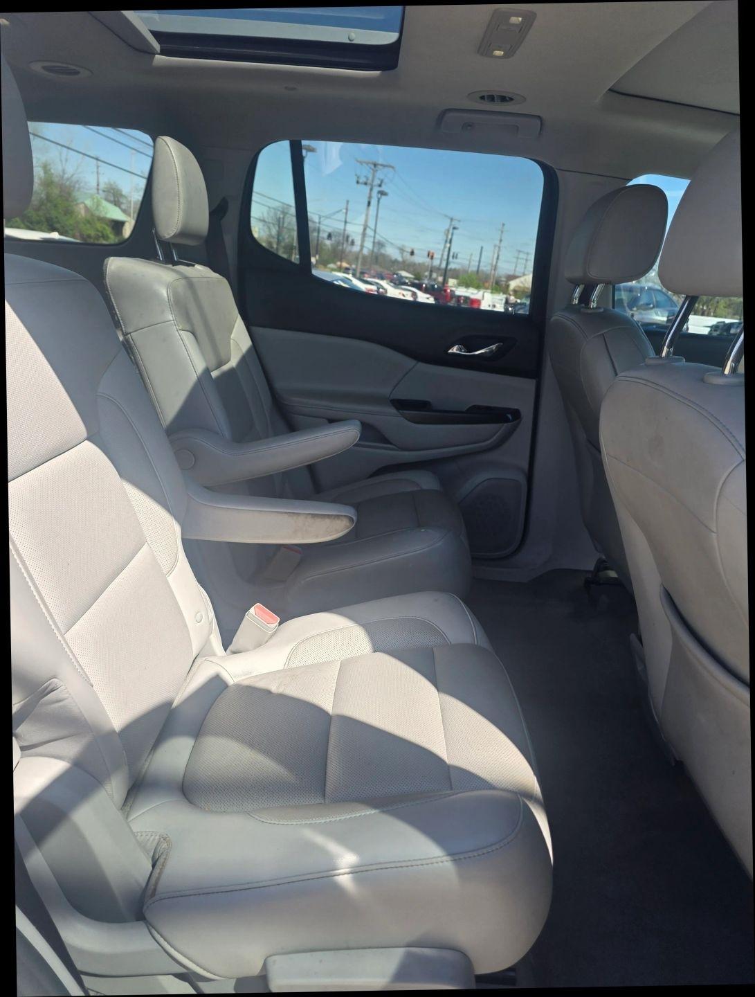 GMC Acadia SLT-1 FWD 2019