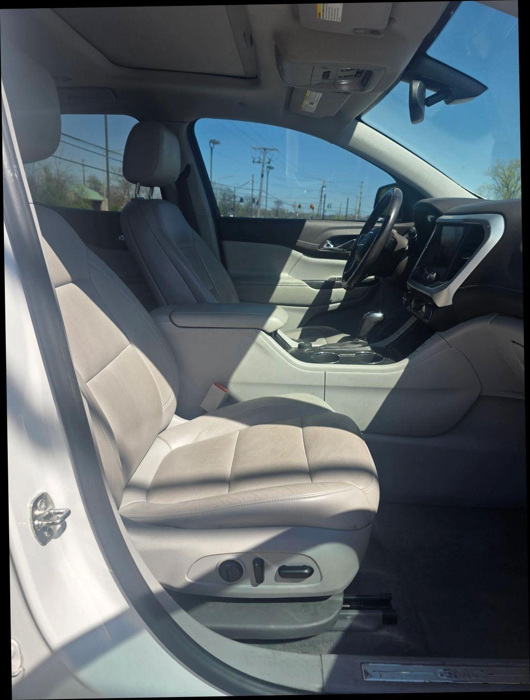 GMC Acadia SLT-1 FWD 2019