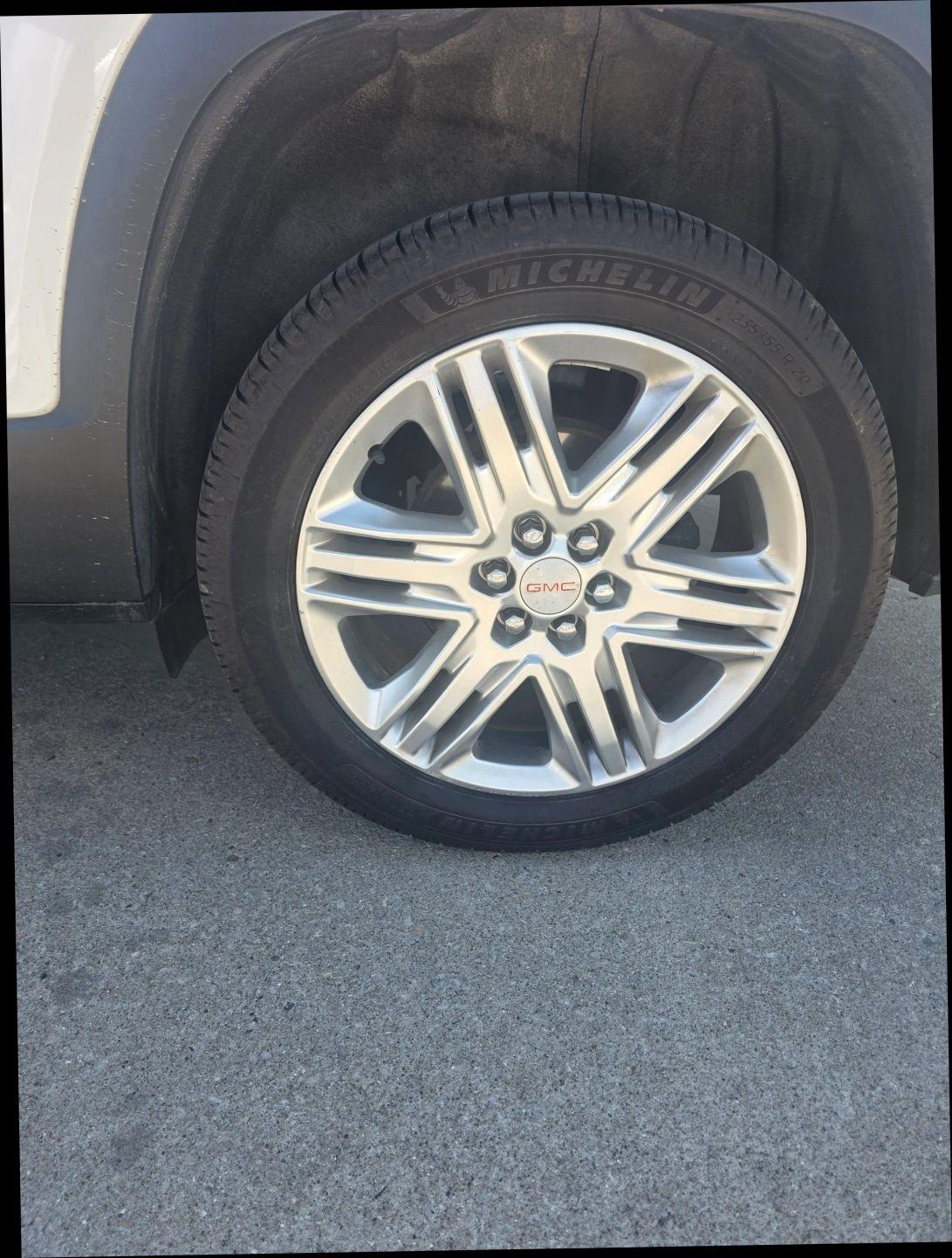 GMC Acadia SLT-1 FWD 2019