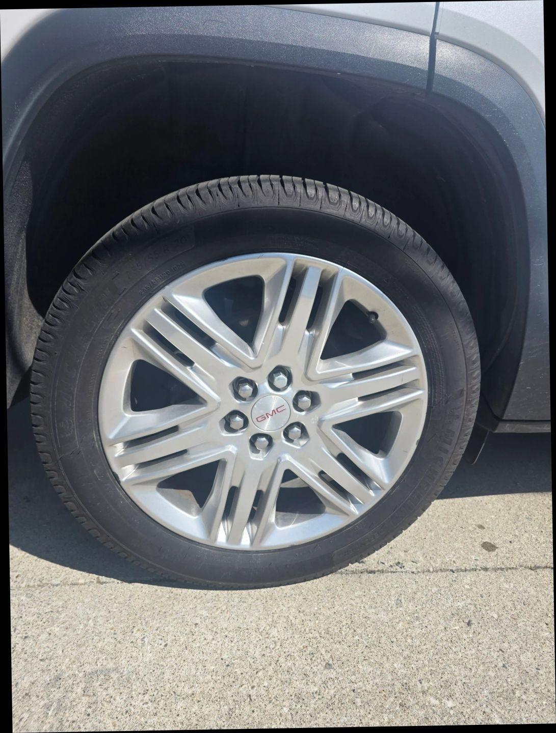 GMC Acadia SLT-1 FWD 2019