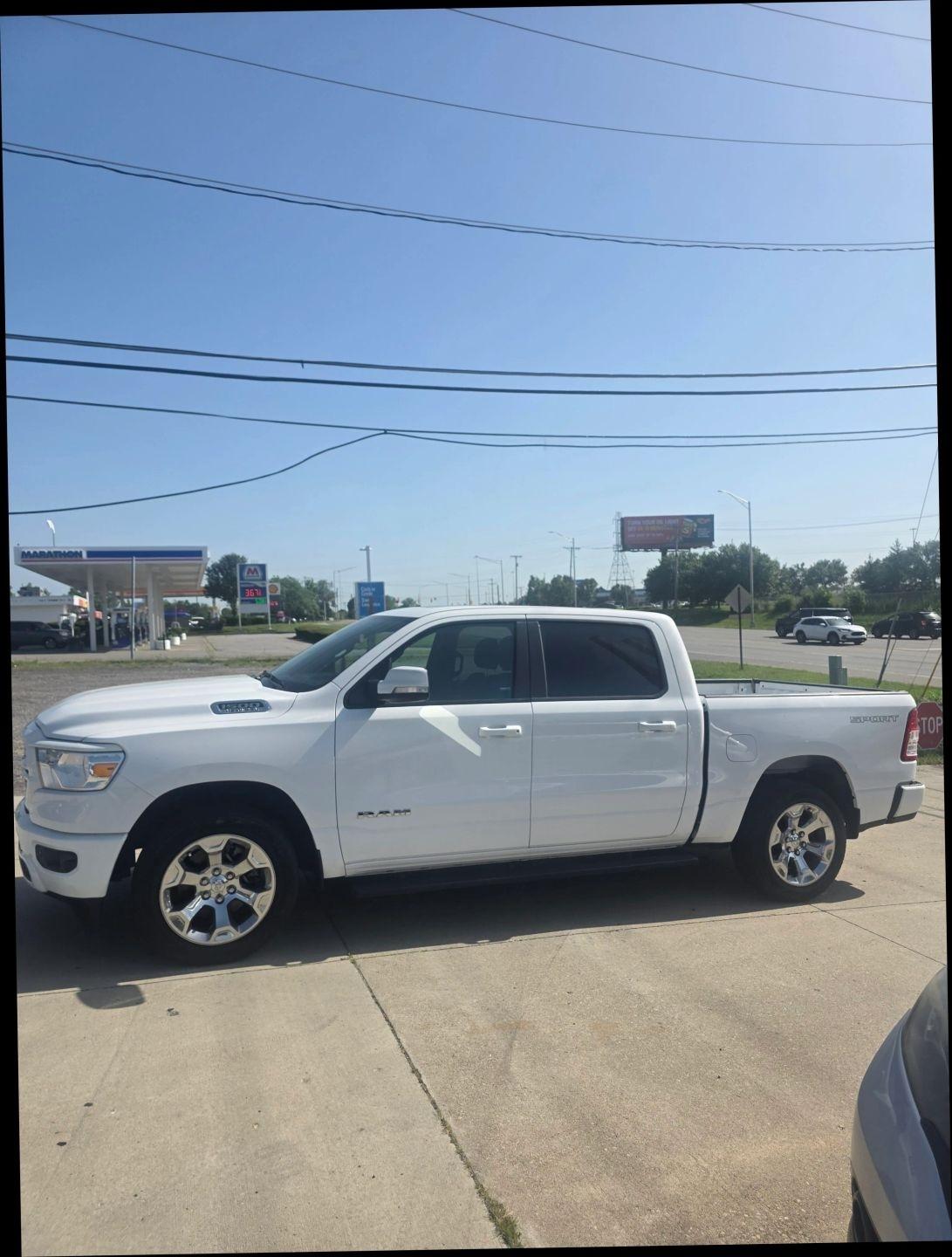 RAM 1500 Big Horn Crew Cab SWB 4WD 2020