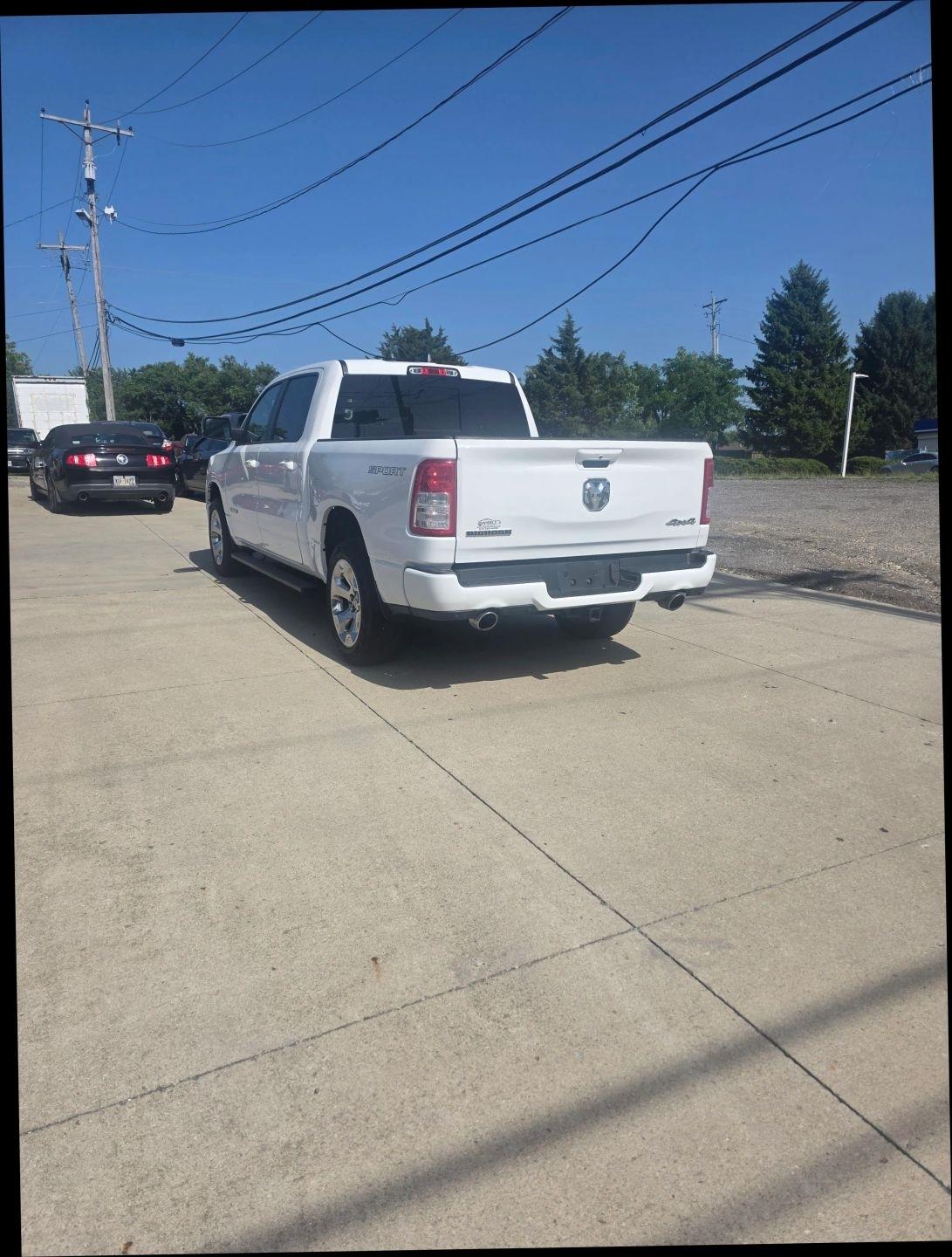 RAM 1500 Big Horn Crew Cab SWB 4WD 2020
