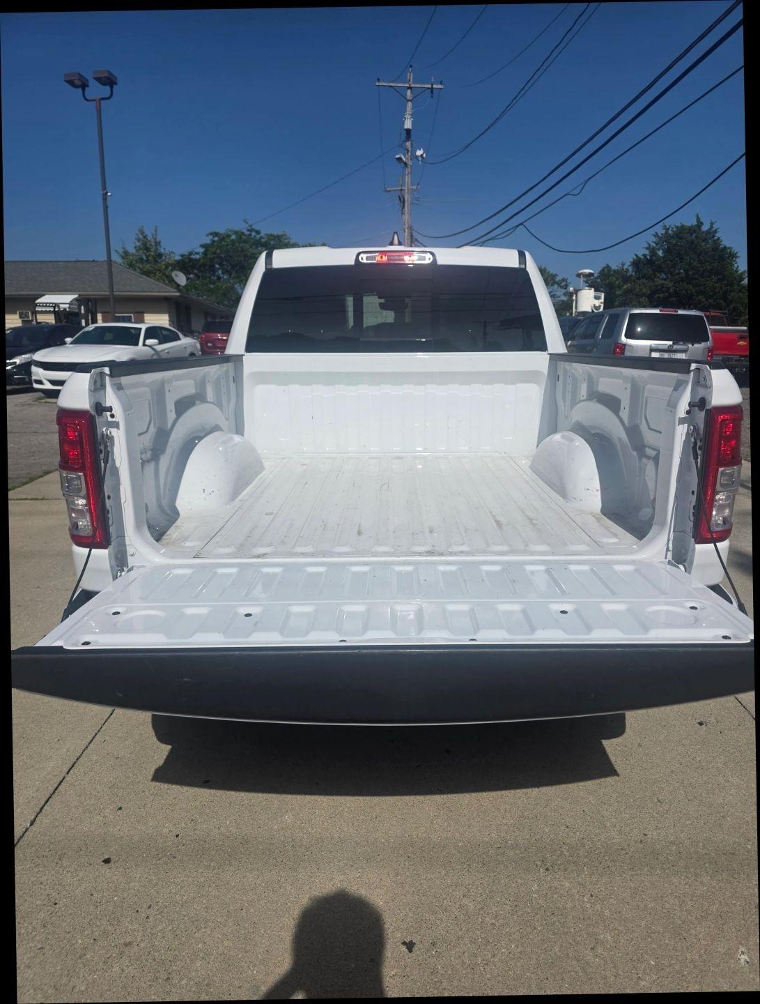 RAM 1500 Big Horn Crew Cab SWB 4WD 2020