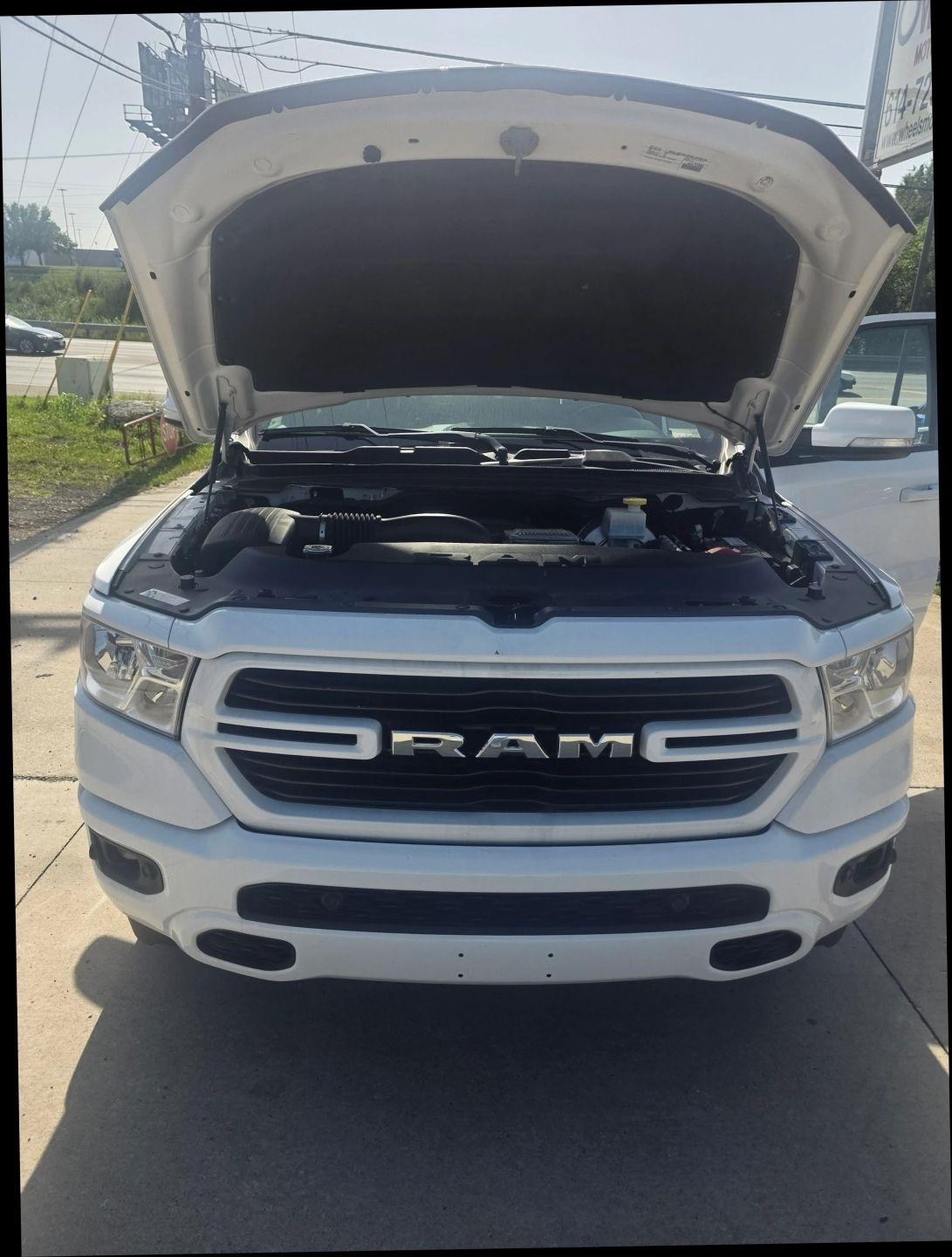 RAM 1500 Big Horn Crew Cab SWB 4WD 2020
