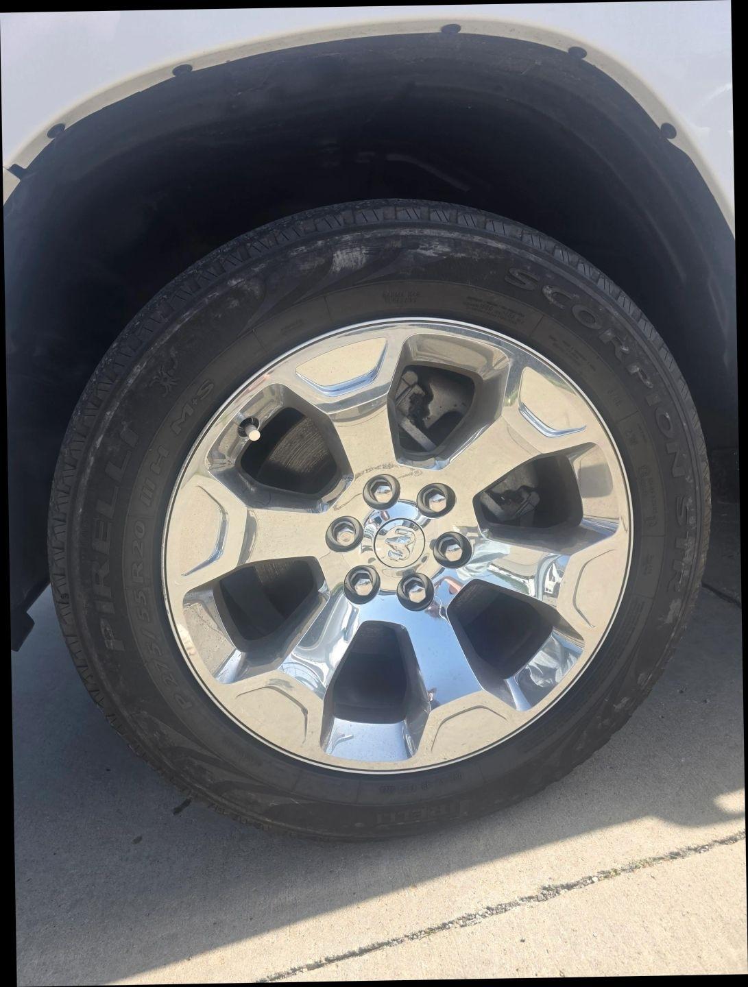 RAM 1500 Big Horn Crew Cab SWB 4WD 2020