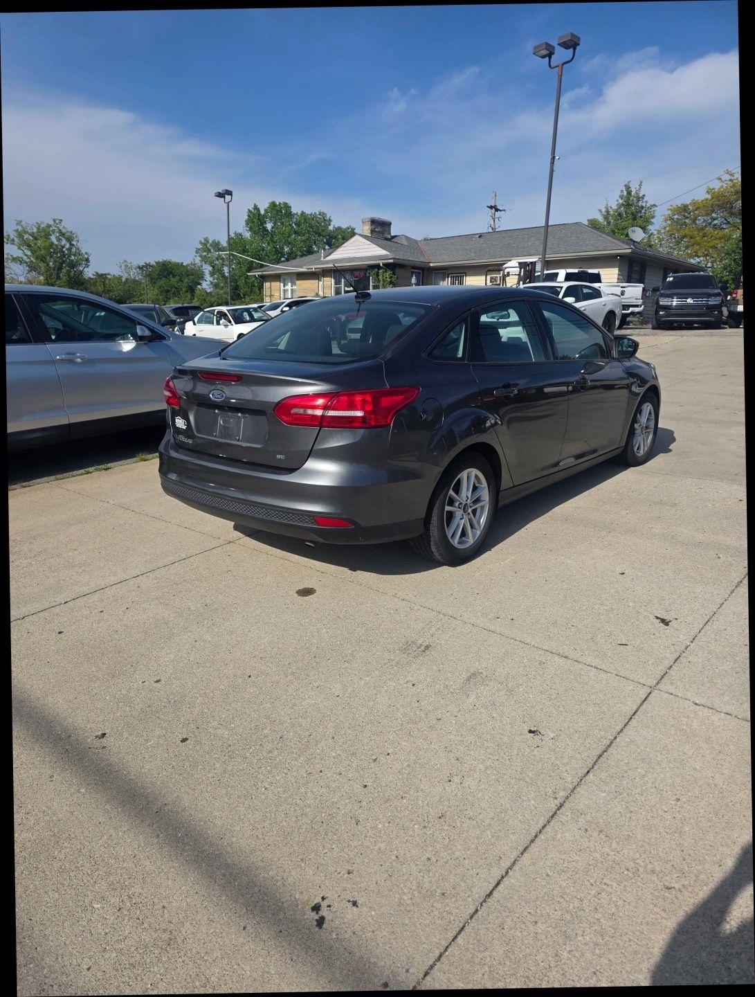 Ford Focus SE Sedan 2018