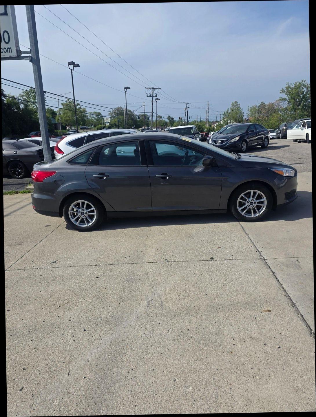Ford Focus SE Sedan 2018