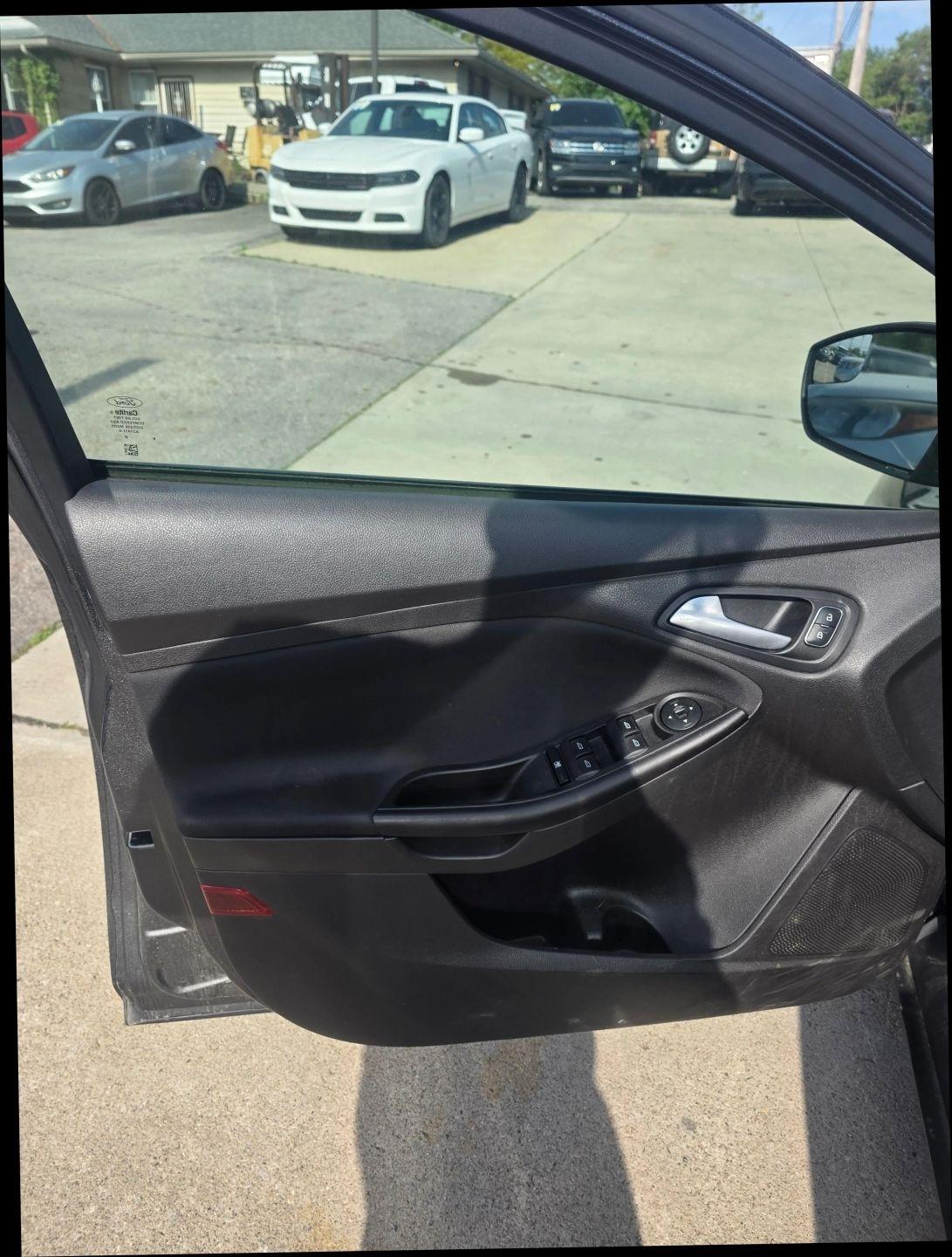 Ford Focus SE Sedan 2018