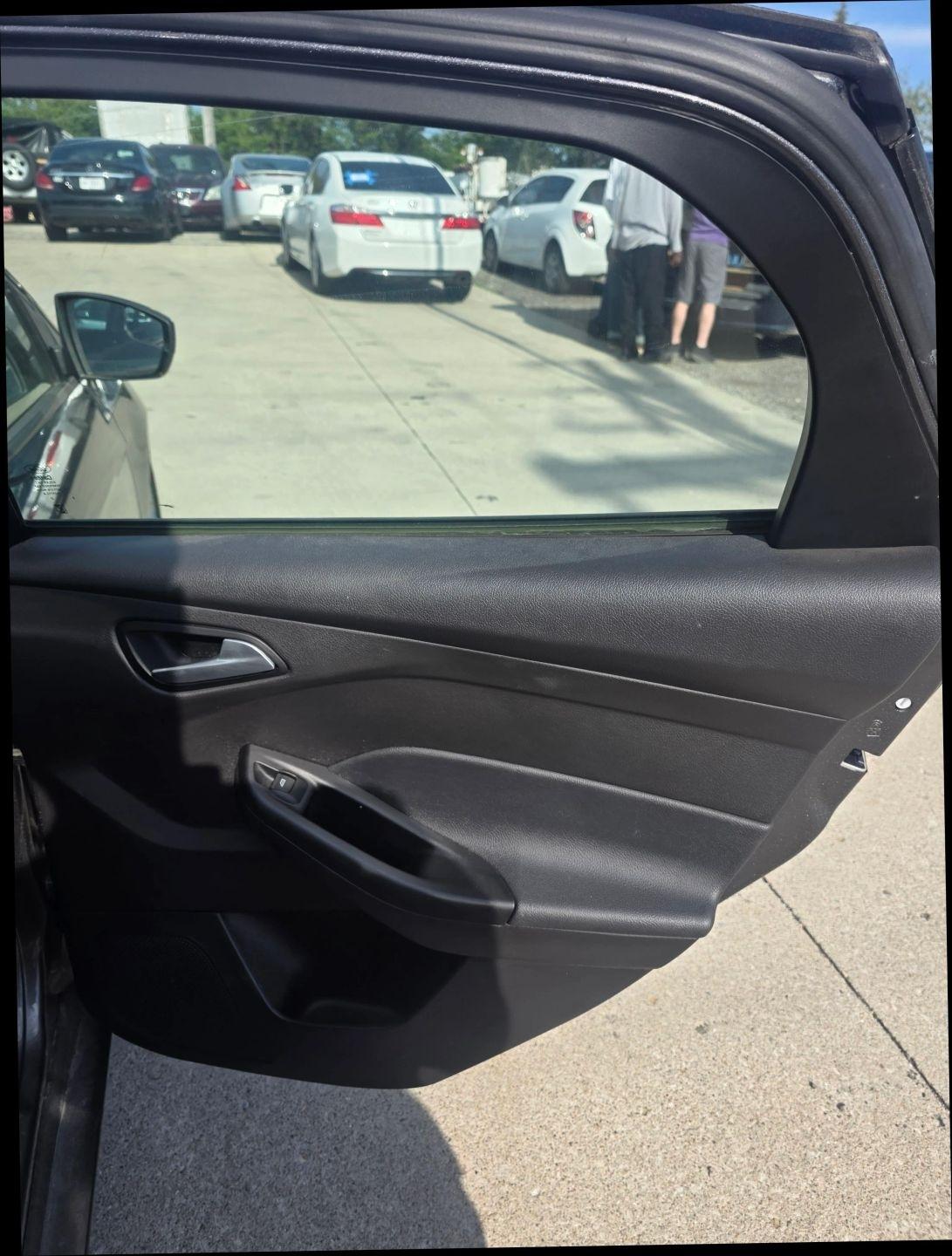Ford Focus SE Sedan 2018