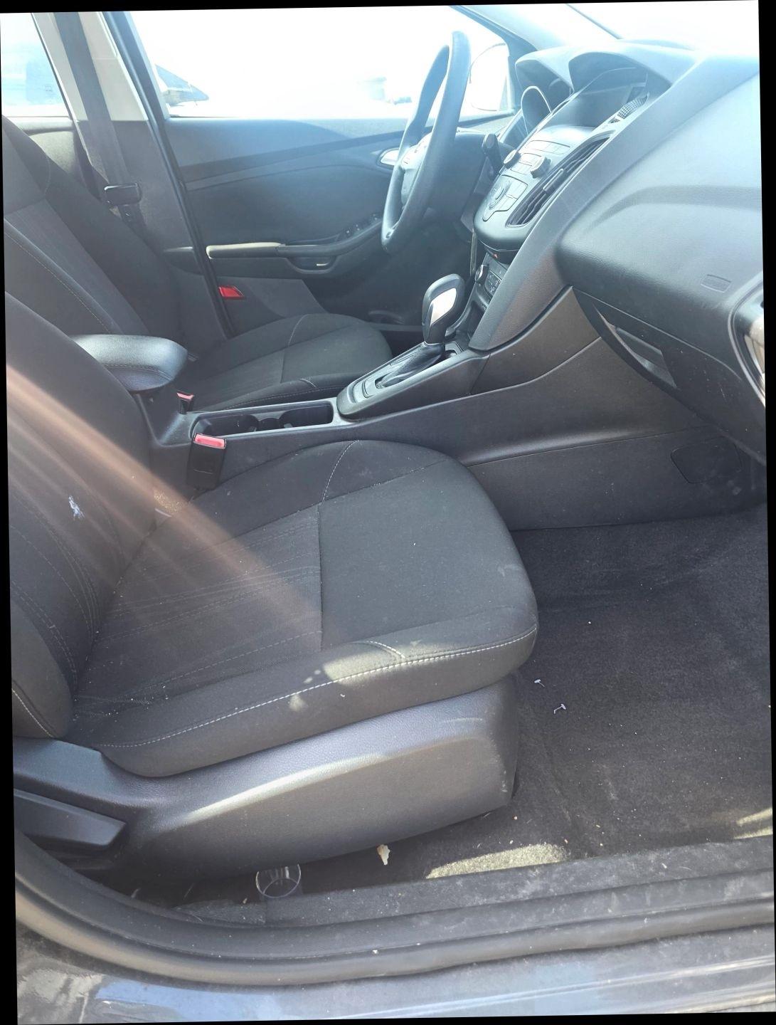 Ford Focus SE Sedan 2018