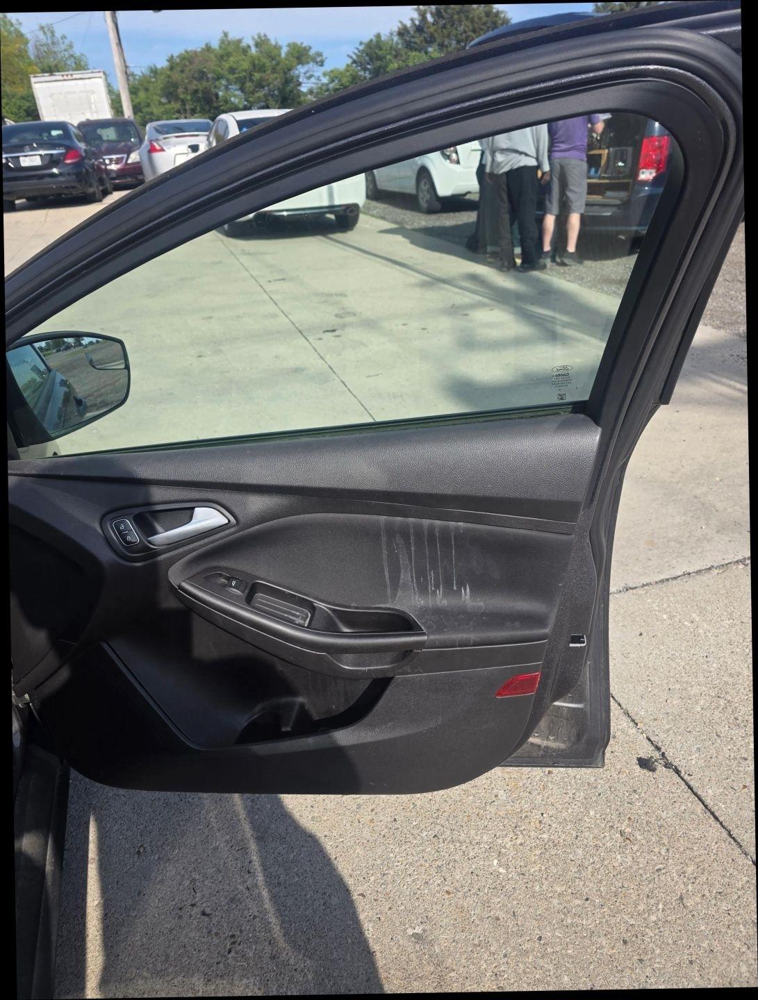 Ford Focus SE Sedan 2018