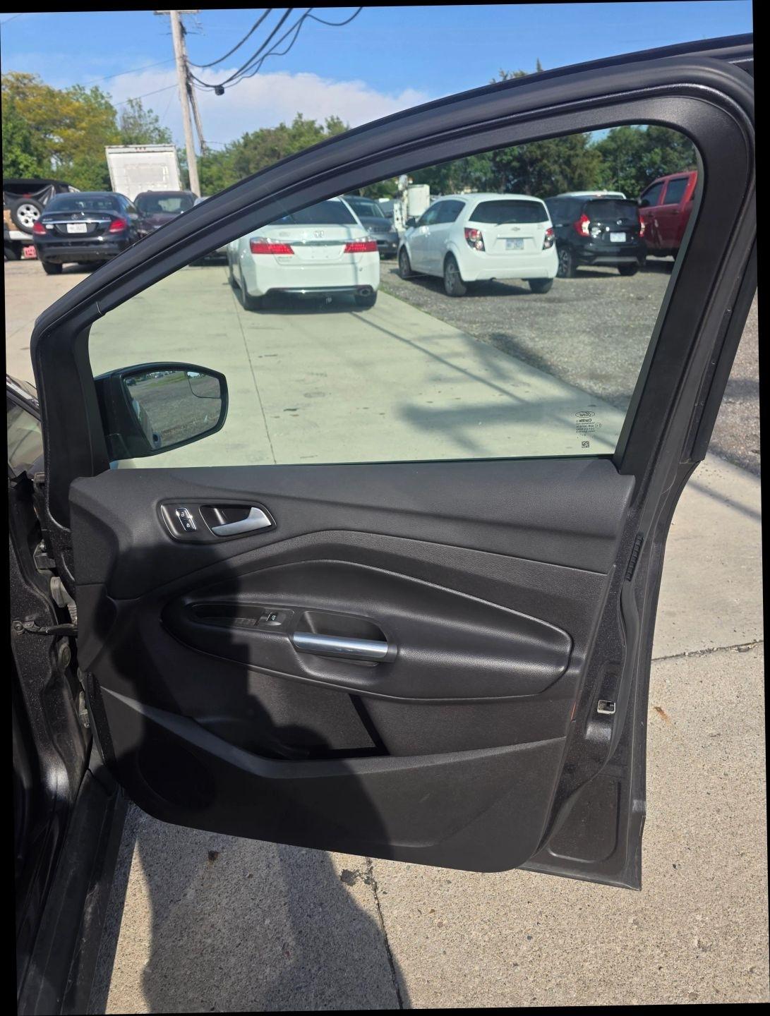 Ford C-Max Hybrid SE 2016