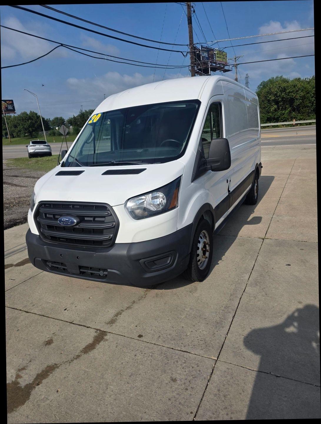 Ford Transit 250 Van Med. Roof w/Sliding Pass. 148-in. WB 2020