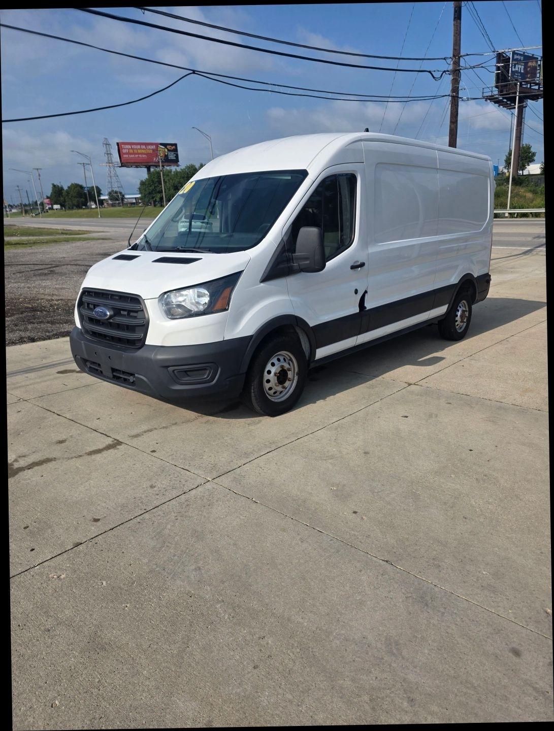 Ford Transit 250 Van Med. Roof w/Sliding Pass. 148-in. WB 2020