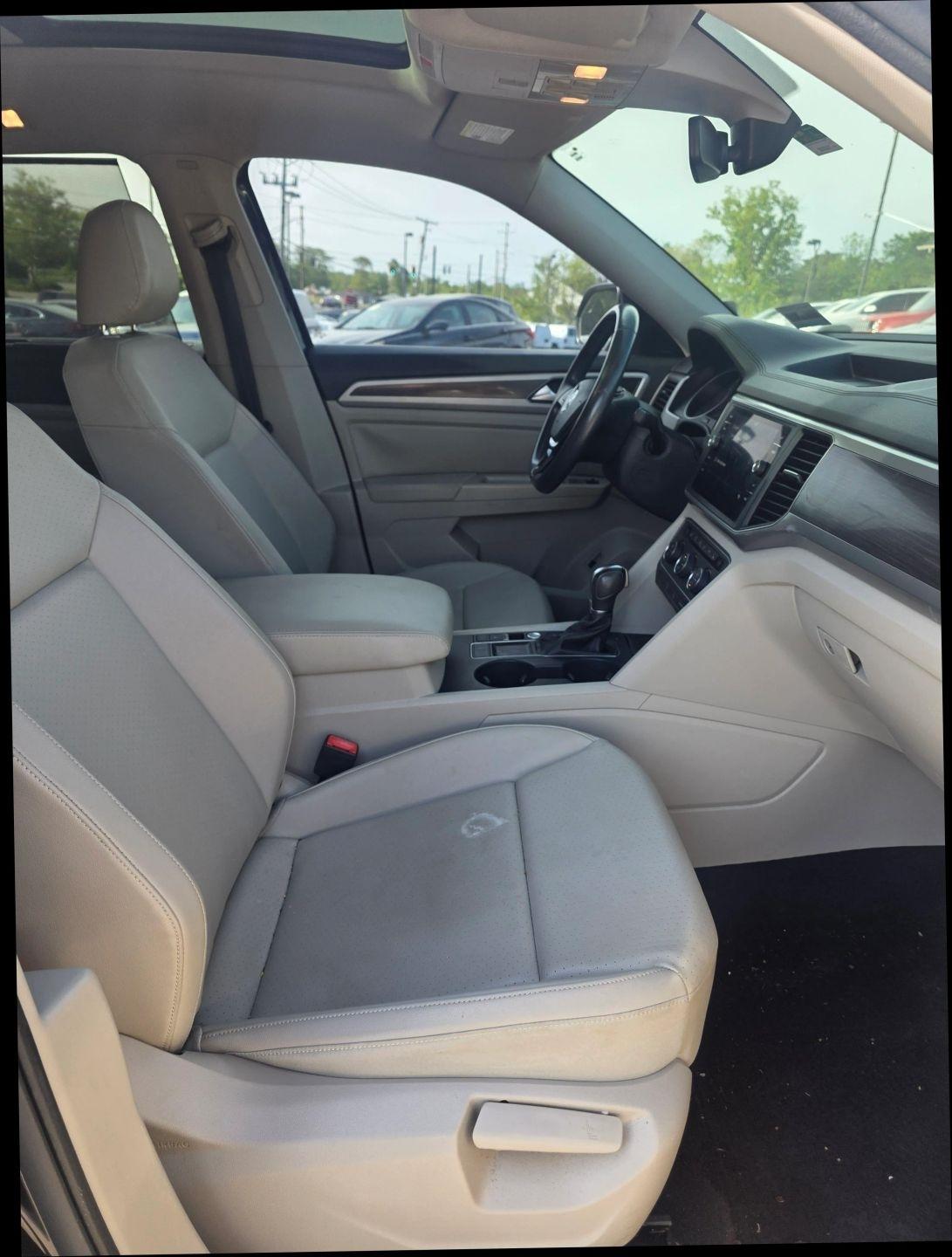 Volkswagen Atlas V6 SE w/Technology 2019