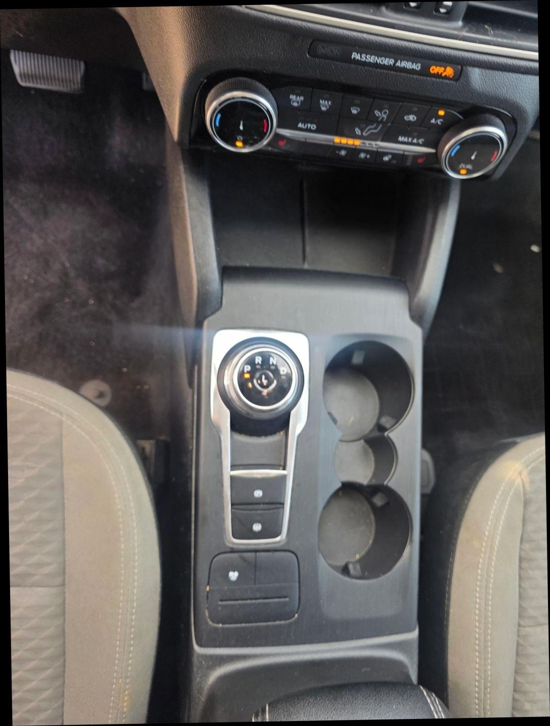 Ford Escape  2022