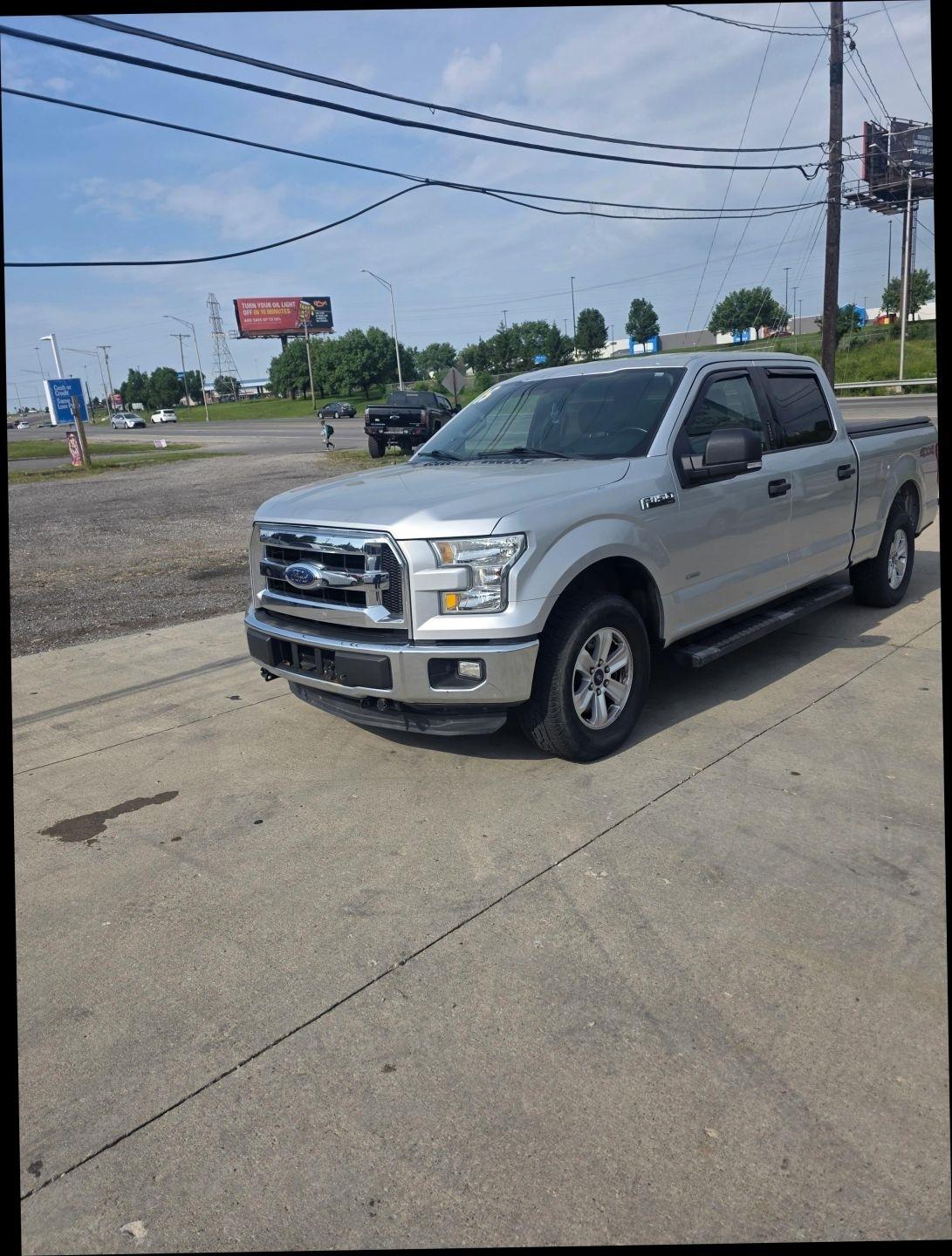 Ford F-150 XLT SuperCrew 6.5-ft. Bed 4WD 2015