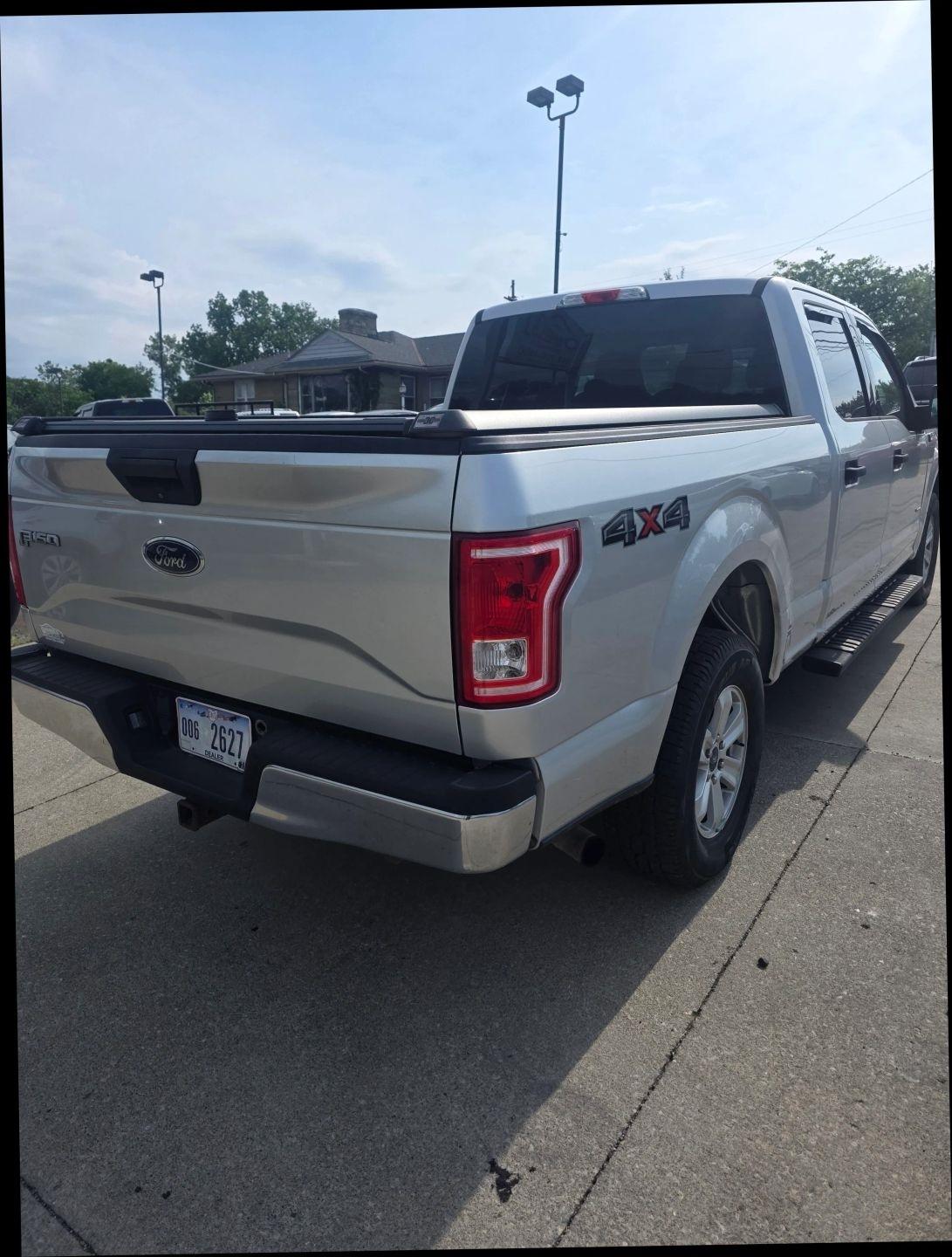 Ford F-150 XLT SuperCrew 6.5-ft. Bed 4WD 2015
