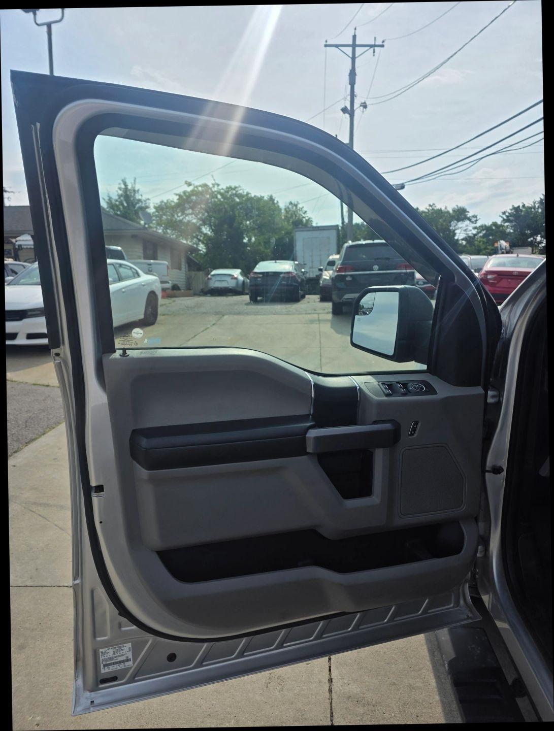 Ford F-150 XLT SuperCrew 6.5-ft. Bed 4WD 2015