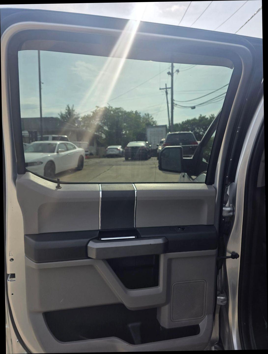 Ford F-150 XLT SuperCrew 6.5-ft. Bed 4WD 2015