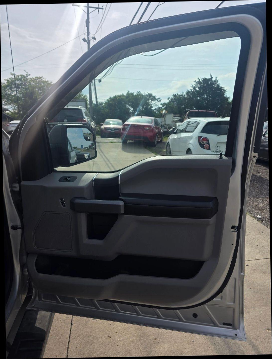Ford F-150 XLT SuperCrew 6.5-ft. Bed 4WD 2015