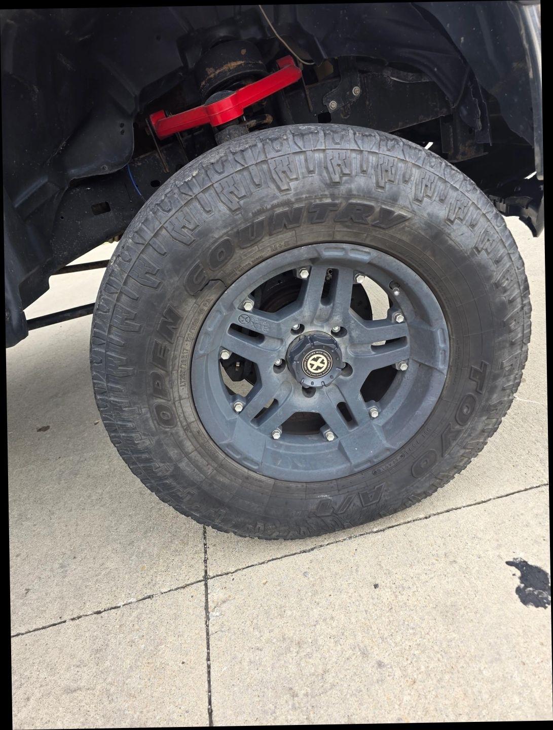 RAM 1500 SLT Quad Cab 4WD 2015