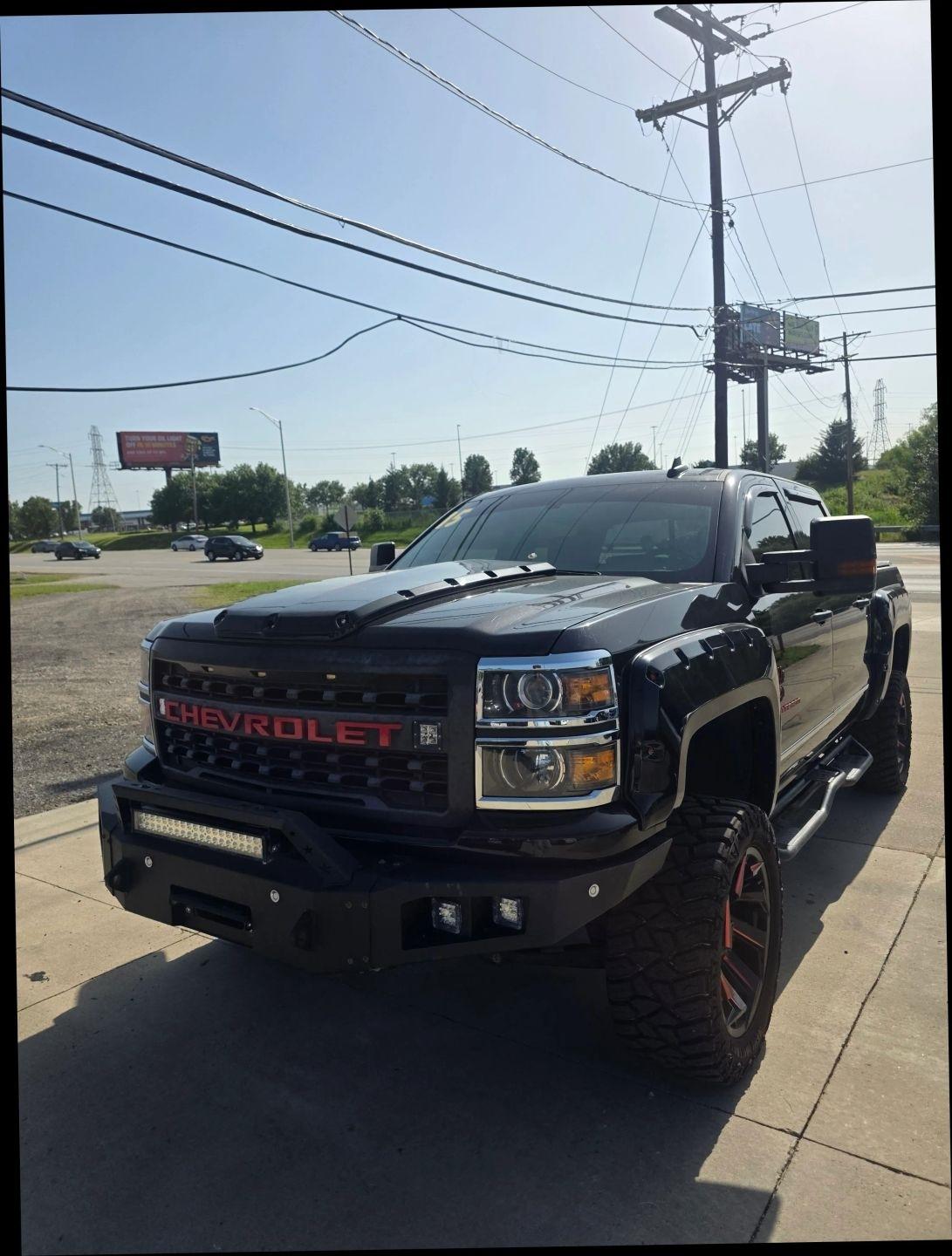 Chevrolet Silverado 1500 LTZ Crew Cab 4WD 2015