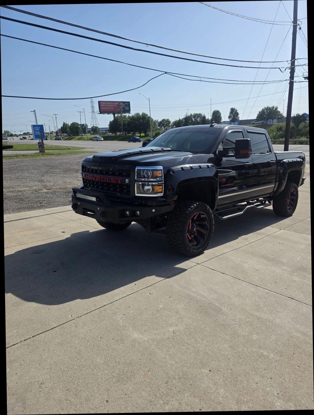 Chevrolet Silverado 1500 LTZ Crew Cab 4WD 2015