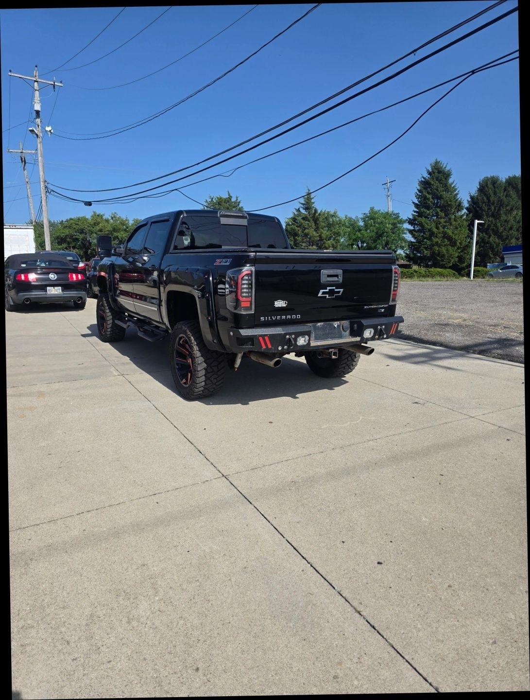 Chevrolet Silverado 1500 LTZ Crew Cab 4WD 2015