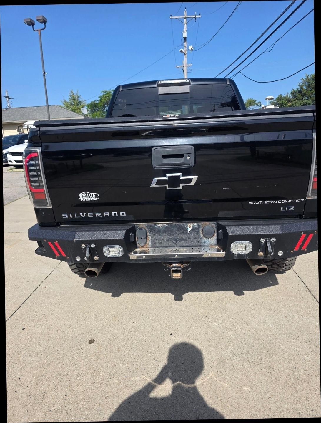 Chevrolet Silverado 1500 LTZ Crew Cab 4WD 2015