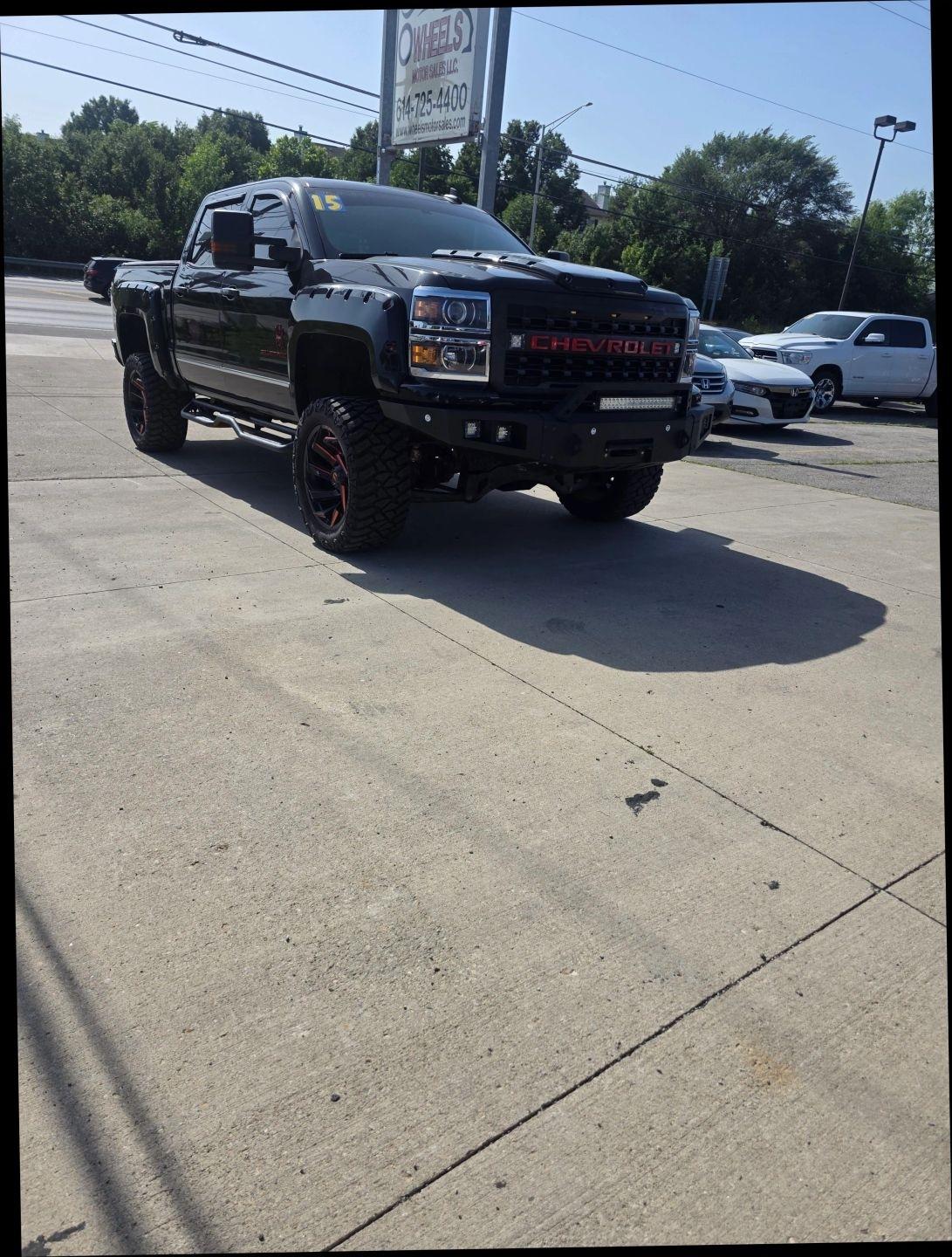 Chevrolet Silverado 1500 LTZ Crew Cab 4WD 2015