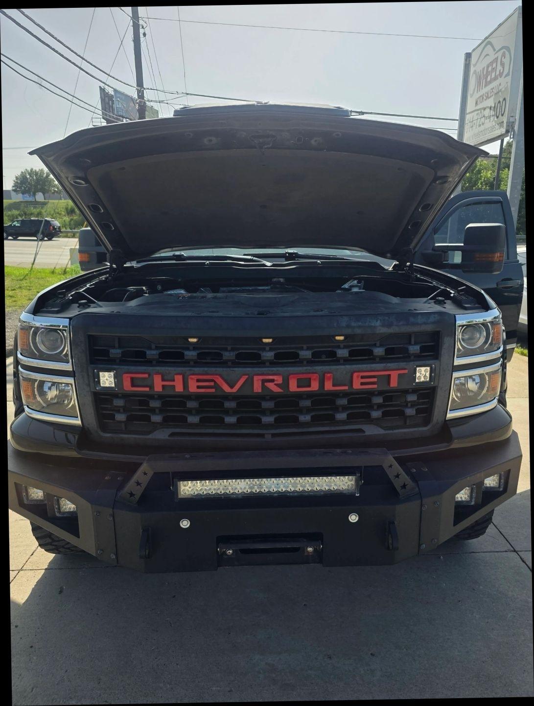 Chevrolet Silverado 1500 LTZ Crew Cab 4WD 2015