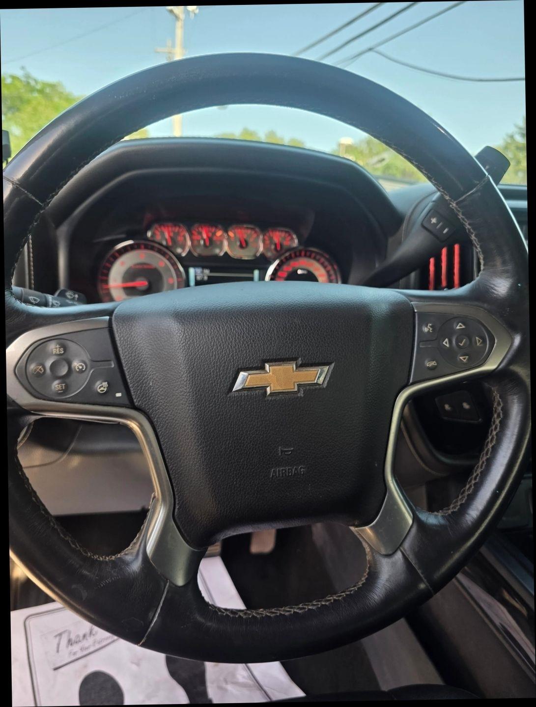 Chevrolet Silverado 1500 LTZ Crew Cab 4WD 2015