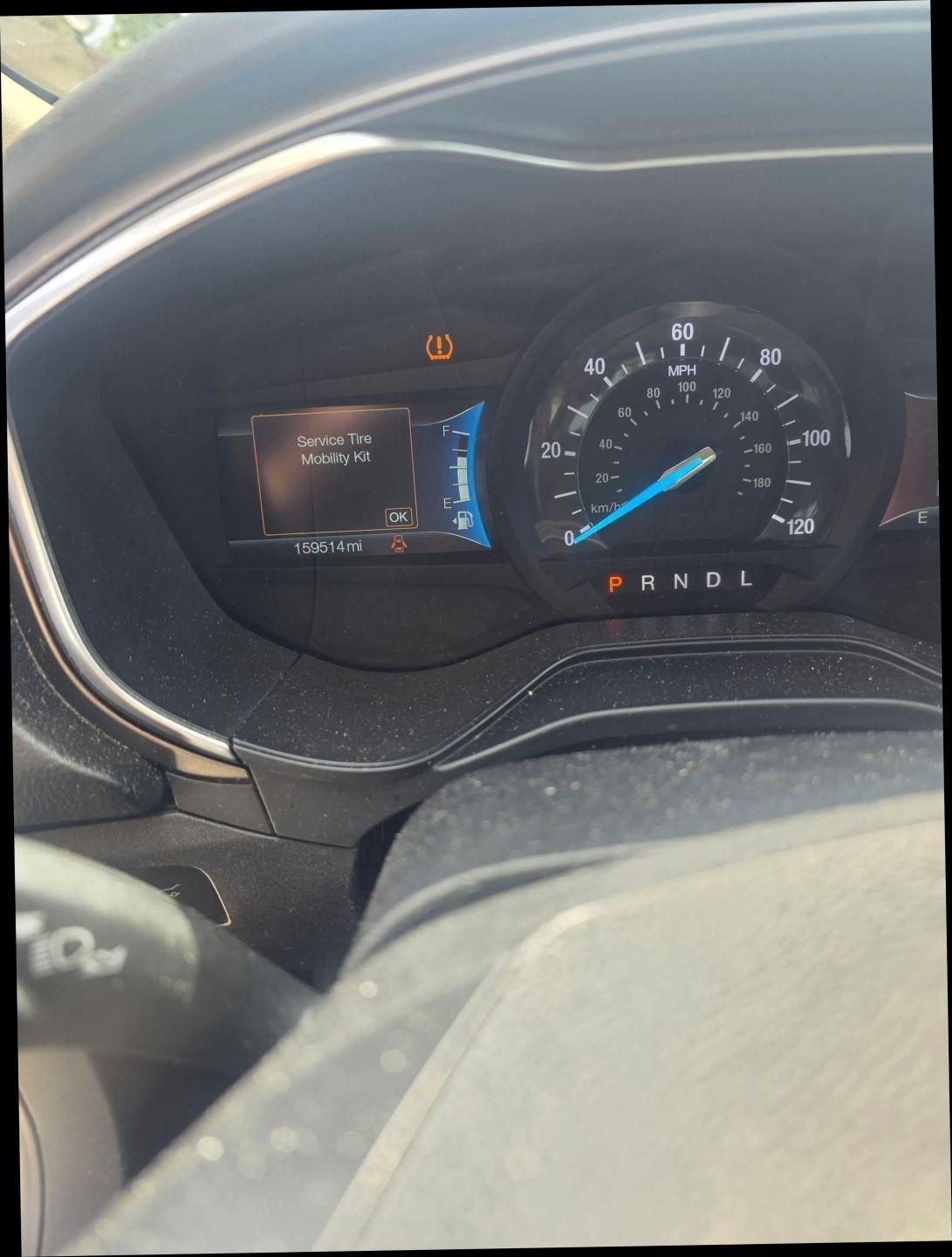 Ford Fusion Hybrid SEL 2019