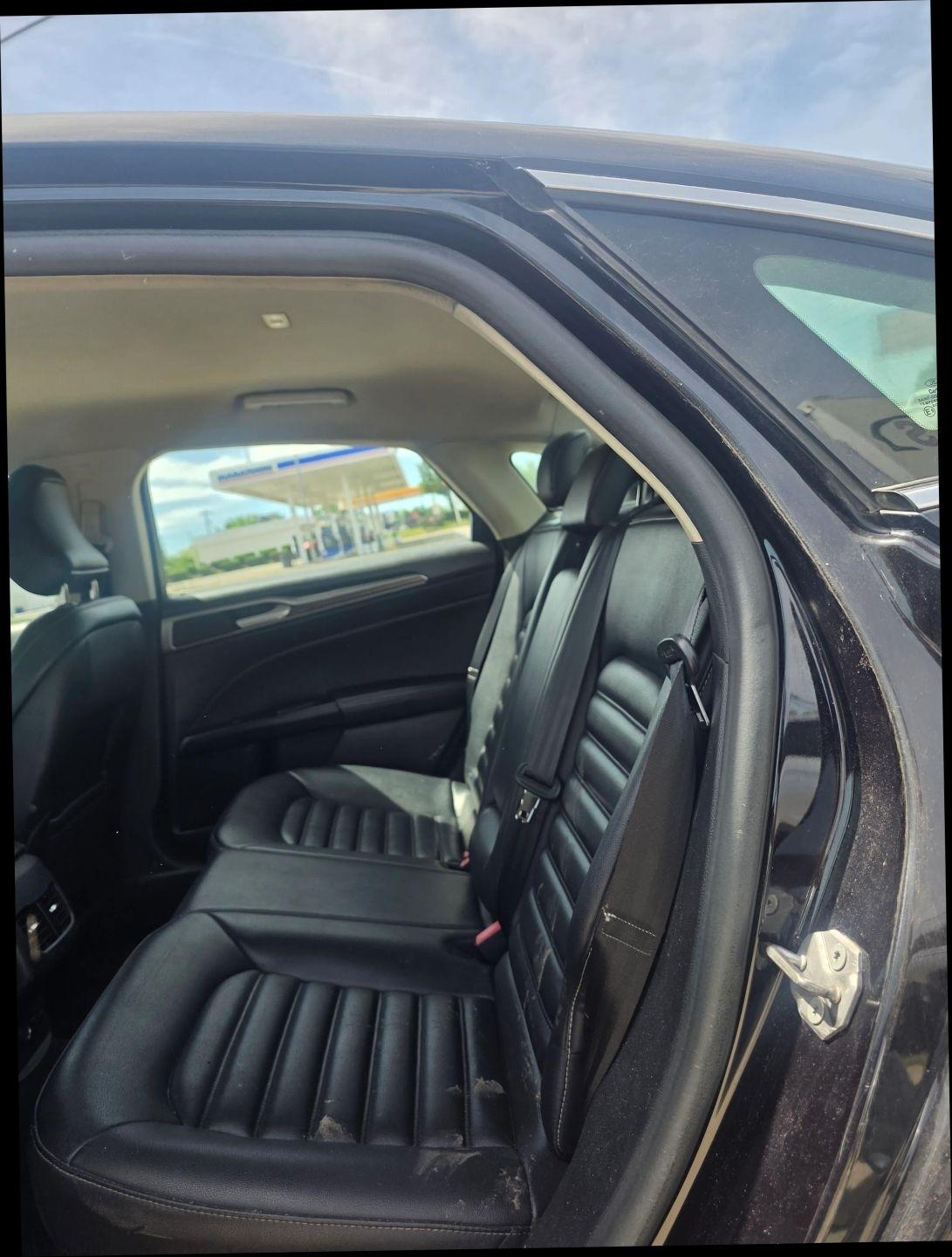 Ford Fusion Hybrid SEL 2019