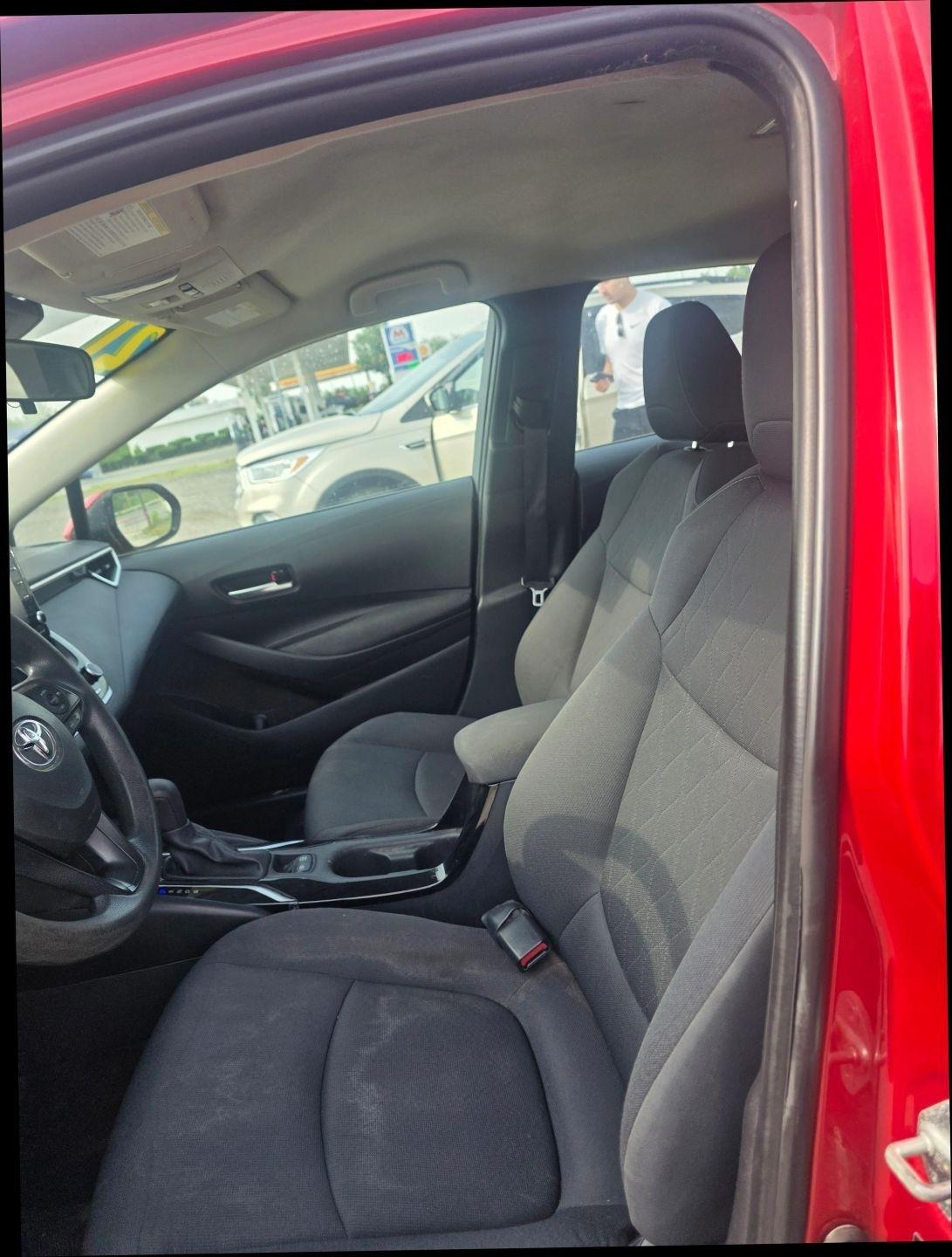 Toyota Corolla LE 2021