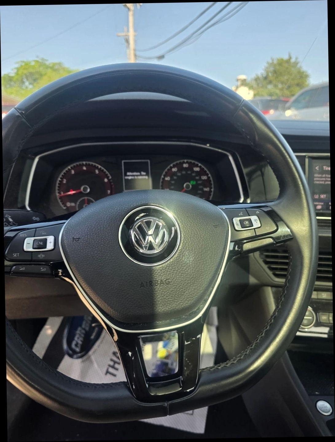 Volkswagen Jetta  2019