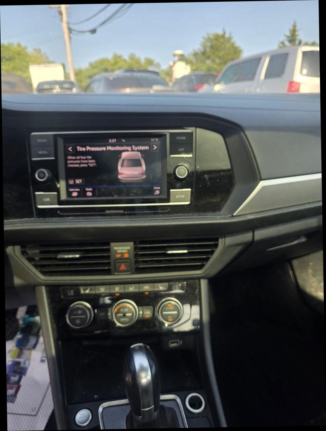 Volkswagen Jetta  2019