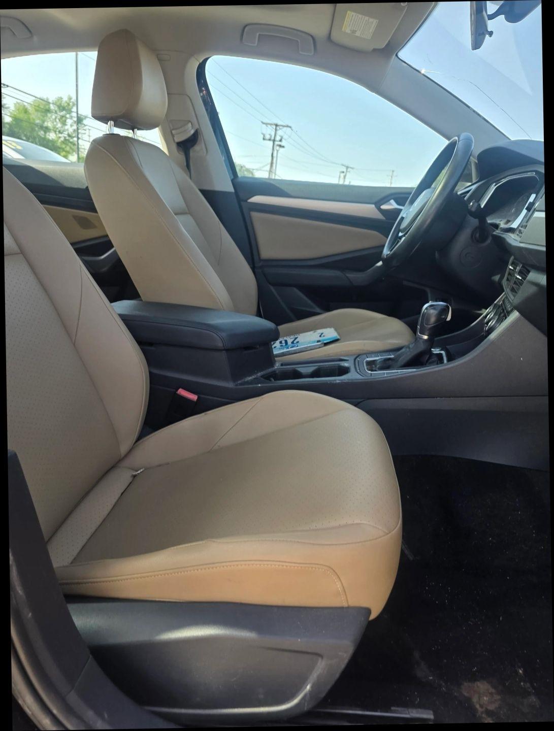 Volkswagen Jetta  2019