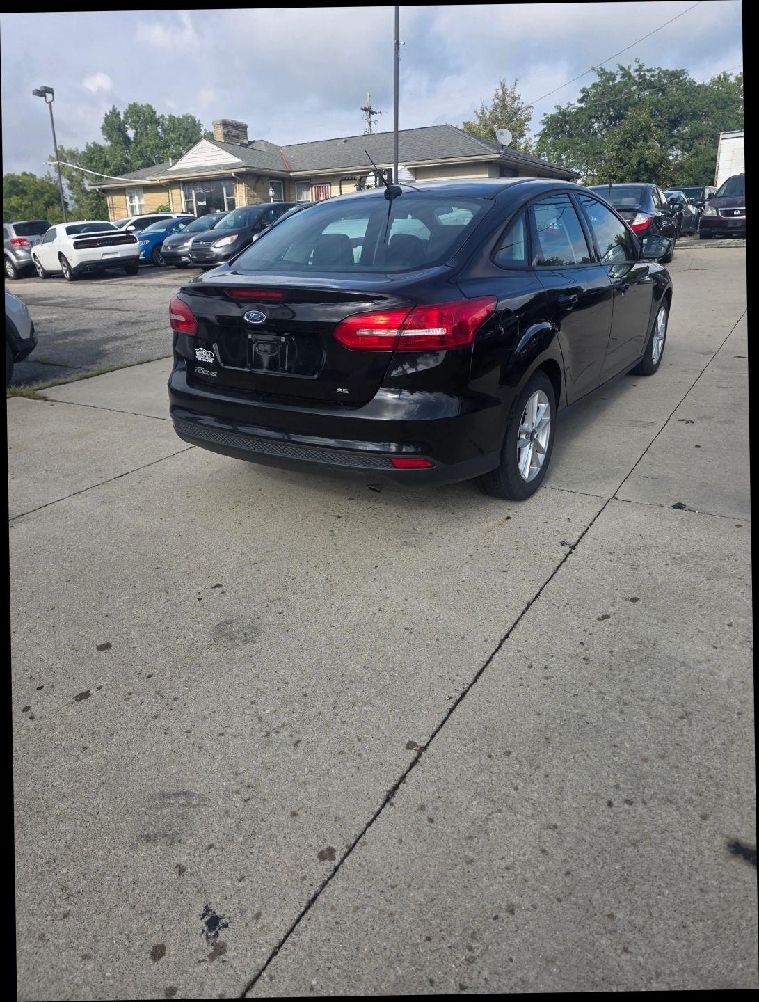Ford Focus SE Sedan 2017